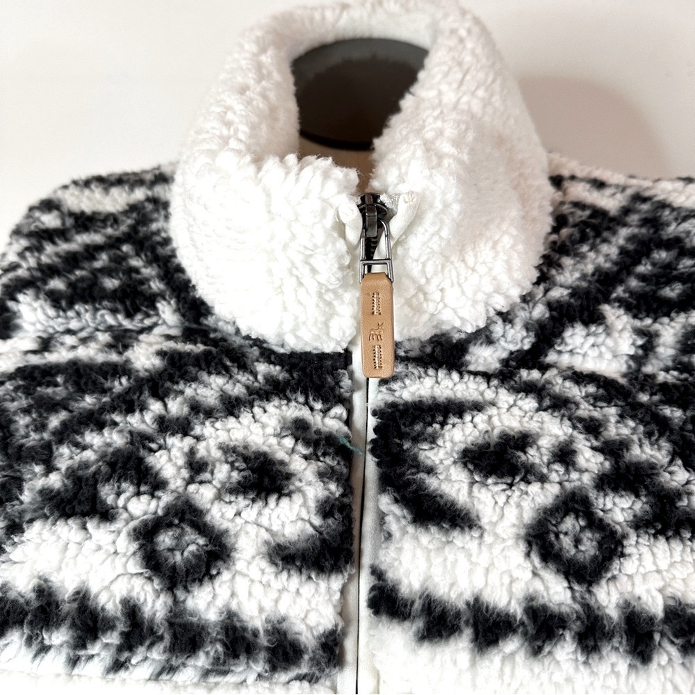 PJ Salvage Santa Fe Sherpa Vest L - Picture 5 of 12